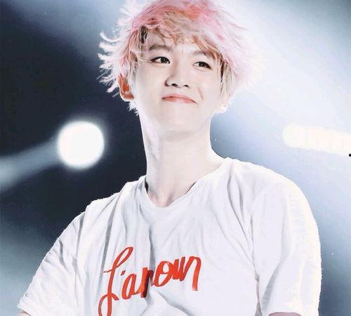 边伯贤爆料视频大全最新,揭秘明星幕后生活点滴 第1张 边伯贤爆料视频大全最新,揭秘明星幕后生活点滴 第1张